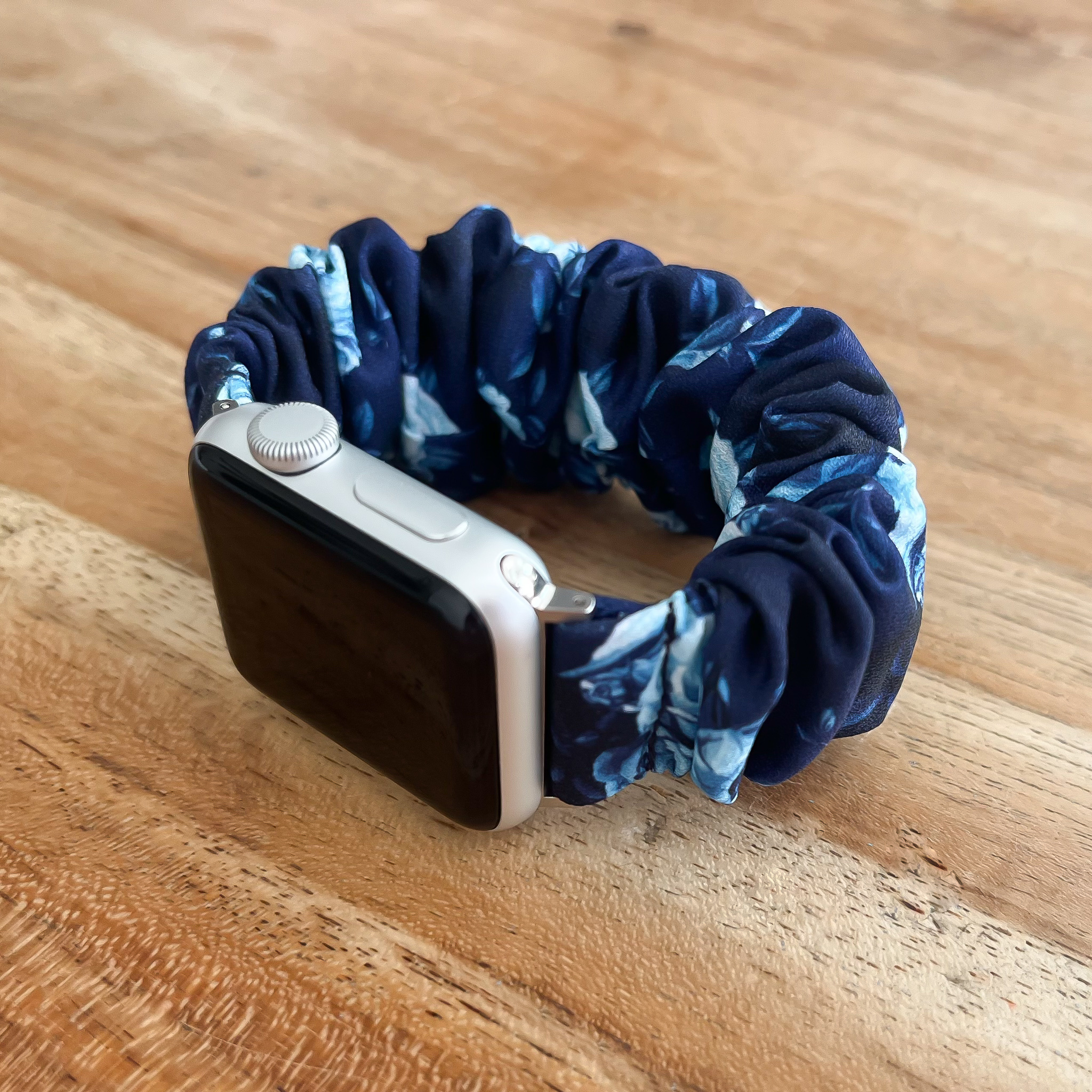 Apple Watch Nylon Scrunchie Strap - Dark Blue Roses