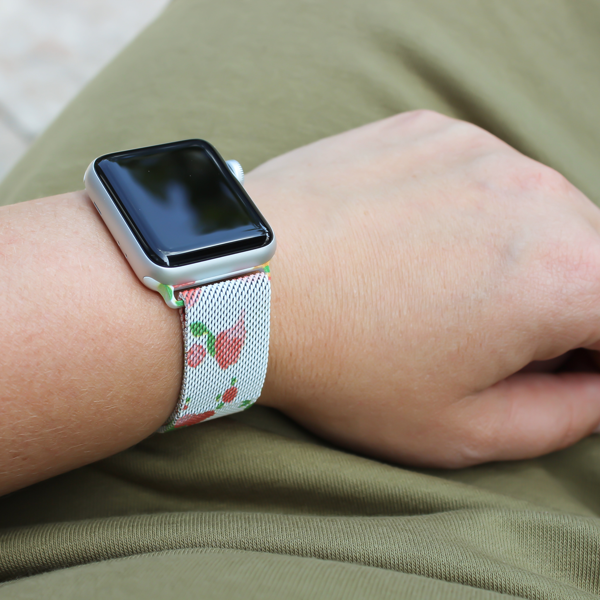 Apple Watch Milanese Strap - Peony