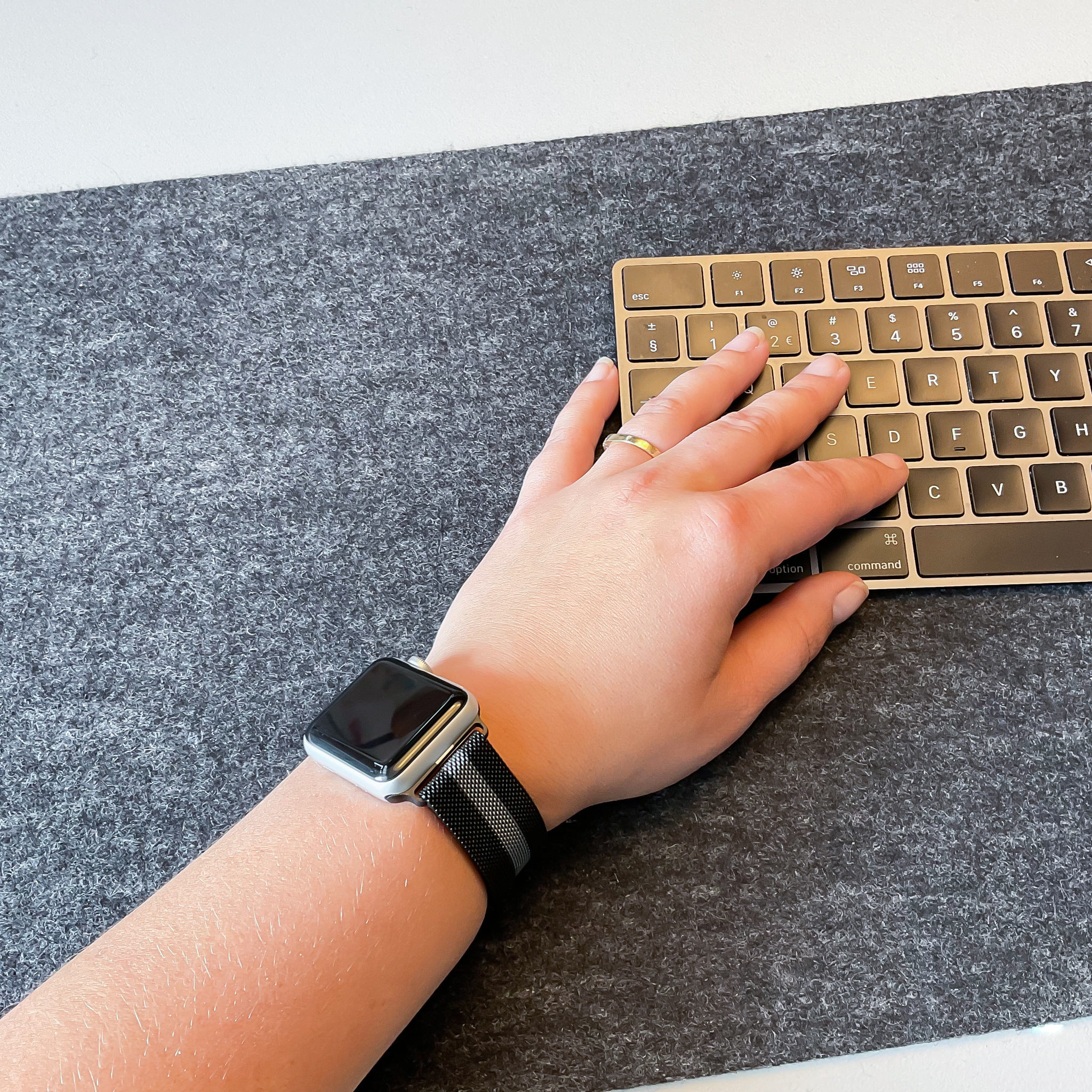 Apple Watch Milanese Strap - Black Grey Striped