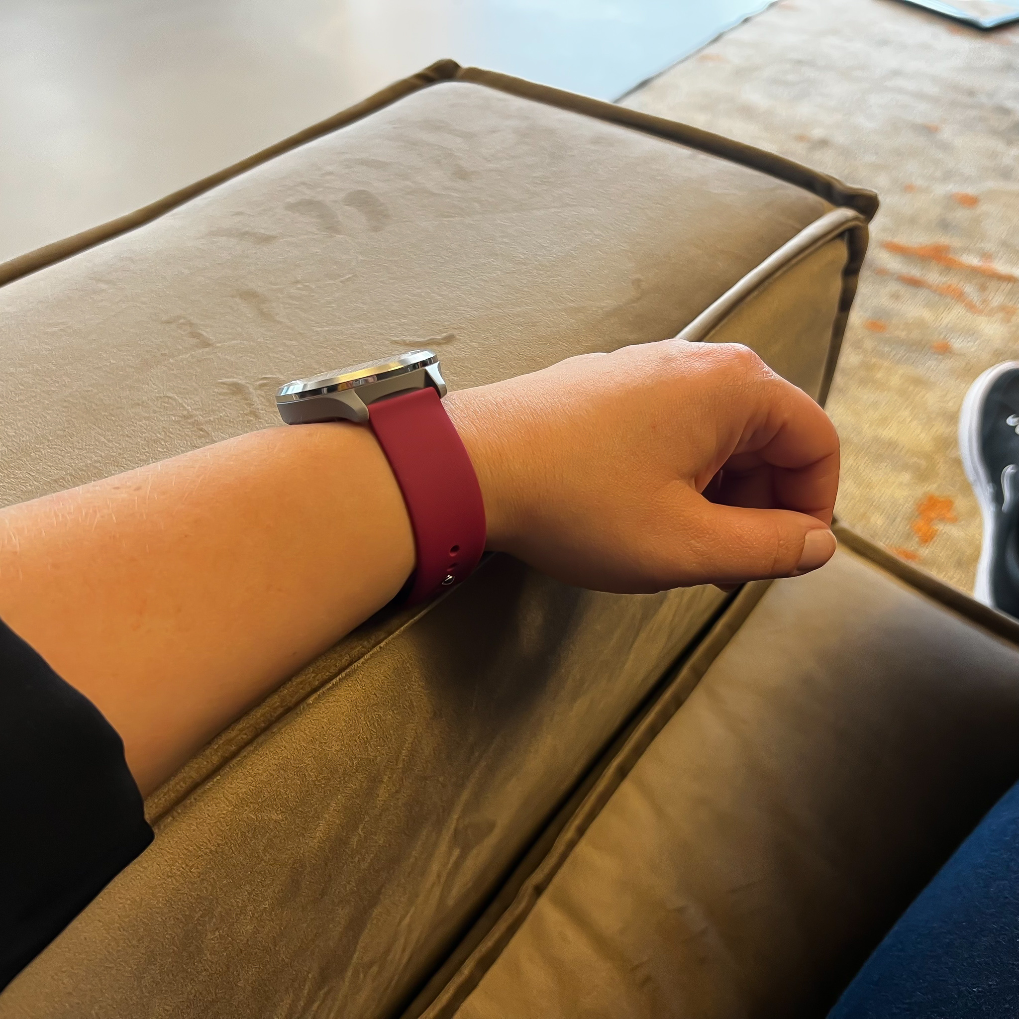 Garmin Vivoactive / Vivomove Silicone Sport Strap - Wine Red